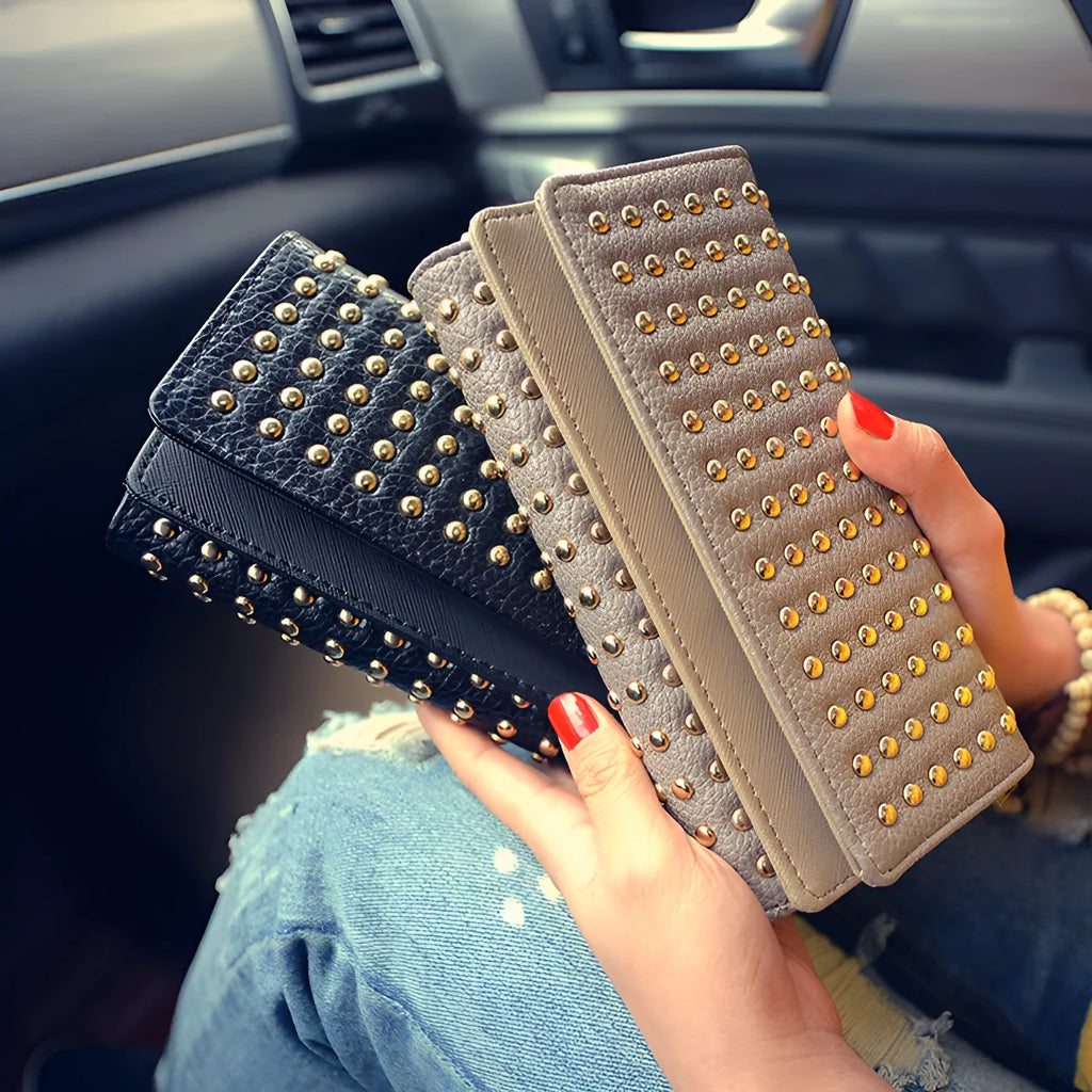 Women's rivet three-fold wallet in black PU leather, 19cm wide, horizontal square shape