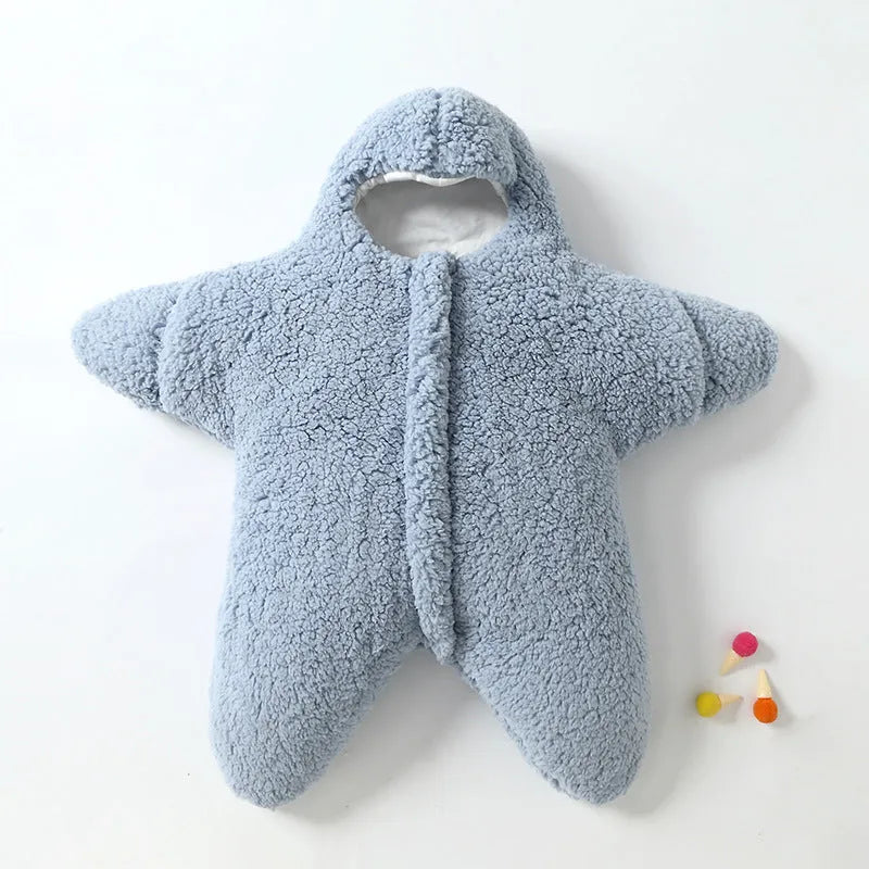 Starfish lamb velvet baby sleeping bag with hood and zipper closure for infants 0-6 months