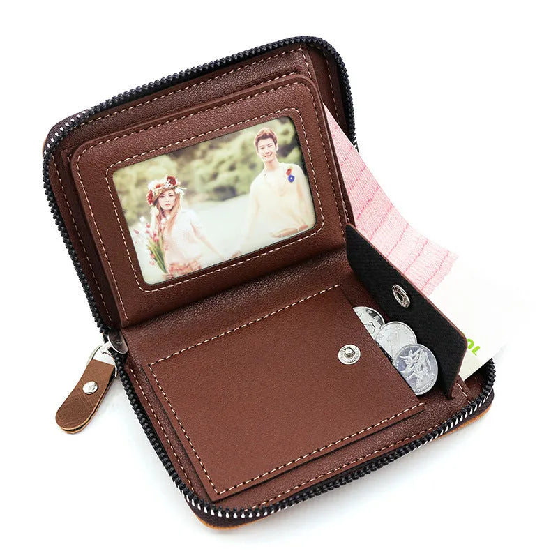 Men's retro short clutch wallet in polyurethane leather with synthetic leather lining, square vertical shape, six colour options