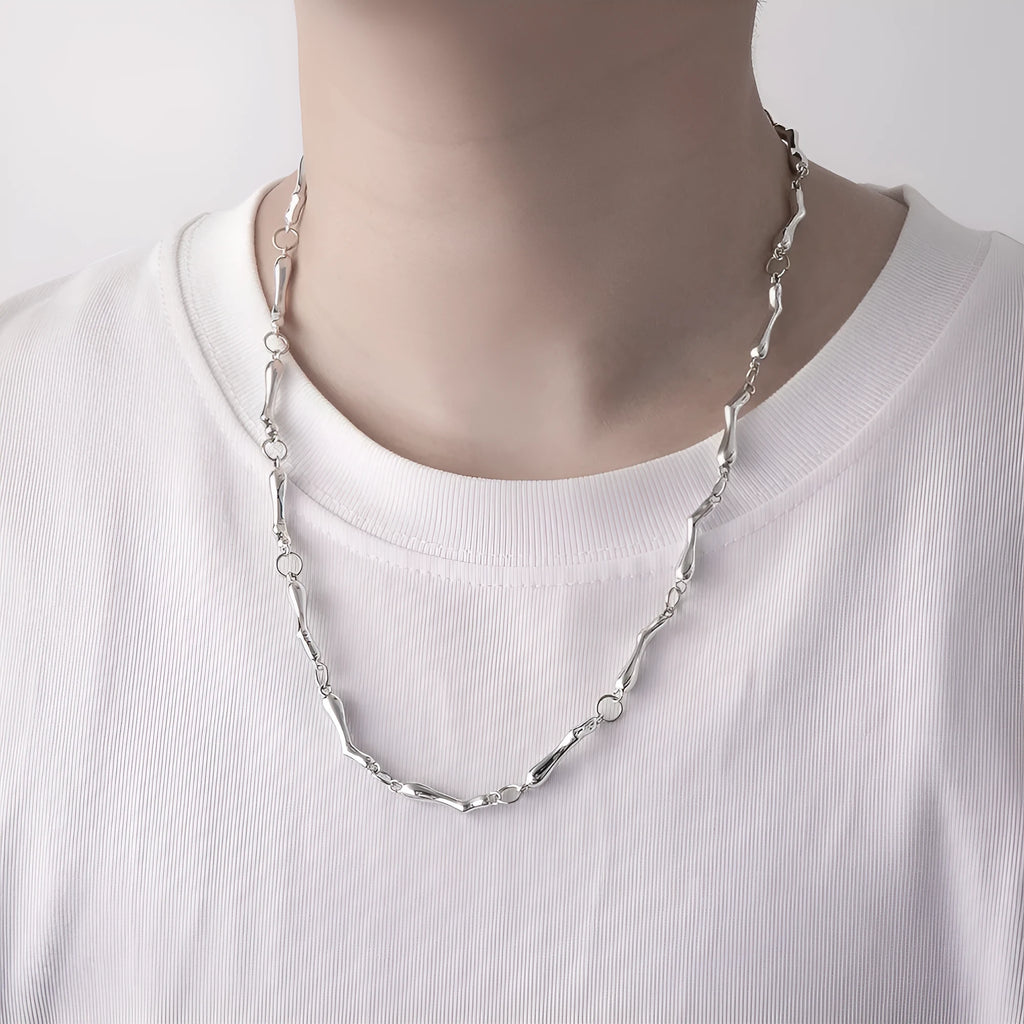 Thorn clavicle chain cold style necklace with titanium steel geometric pendant on 42cm alloy chain, electroplated finish