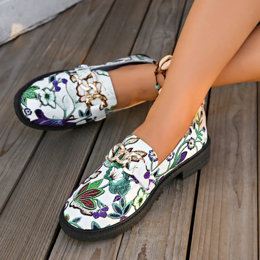 Plus size British style loafers with chunky heel, flower chain, and round toe in colour 01-3