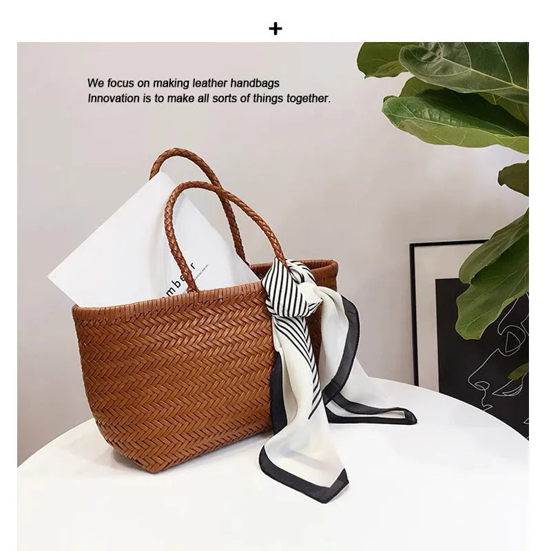 Genuine leather bucket handbag in black, brown, coffee, or white, available in 40x22x15cm and 35x19x14cm sizes