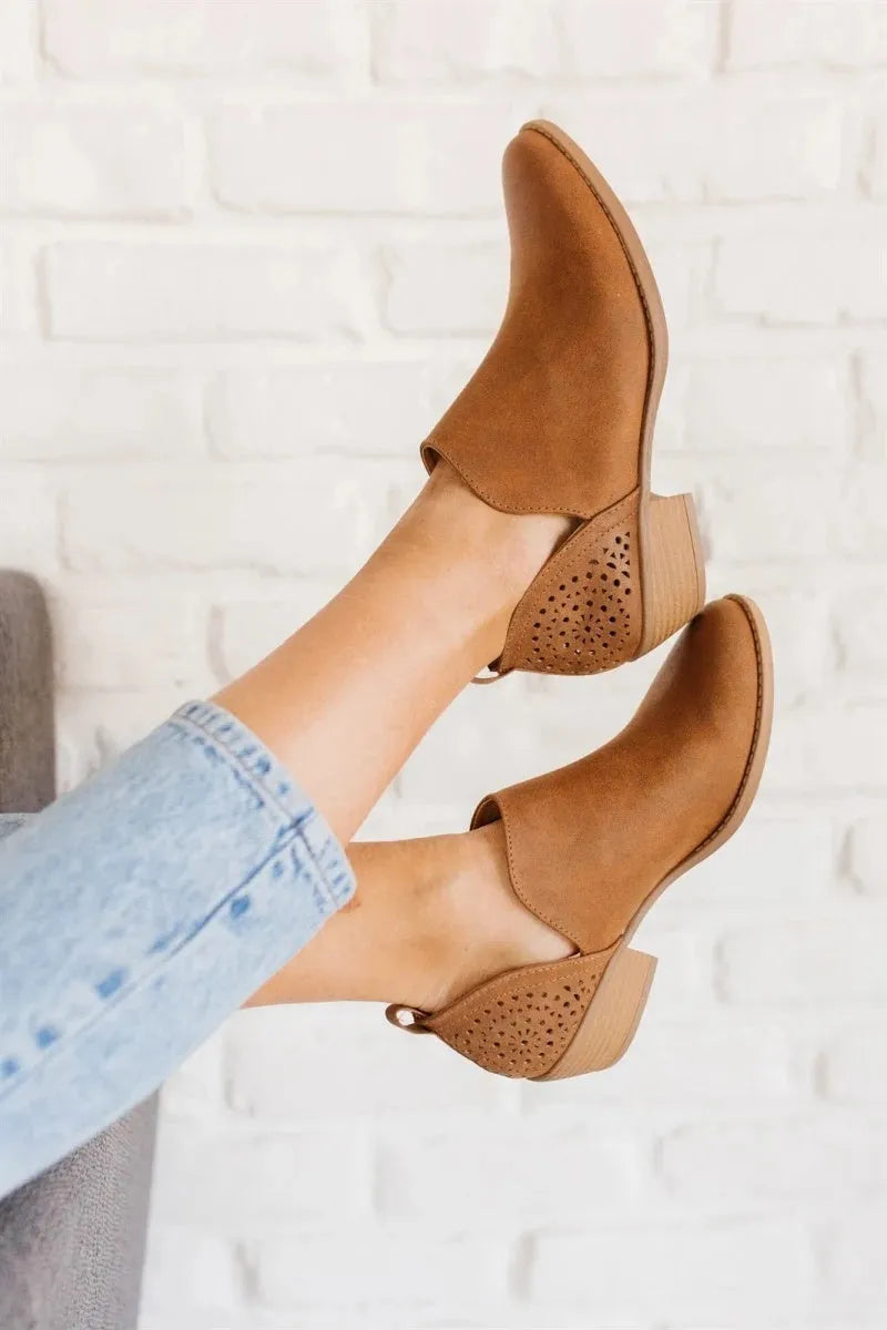 Women's retro mesh ankle boots with square chunky heel, cut-out perforated design in beige