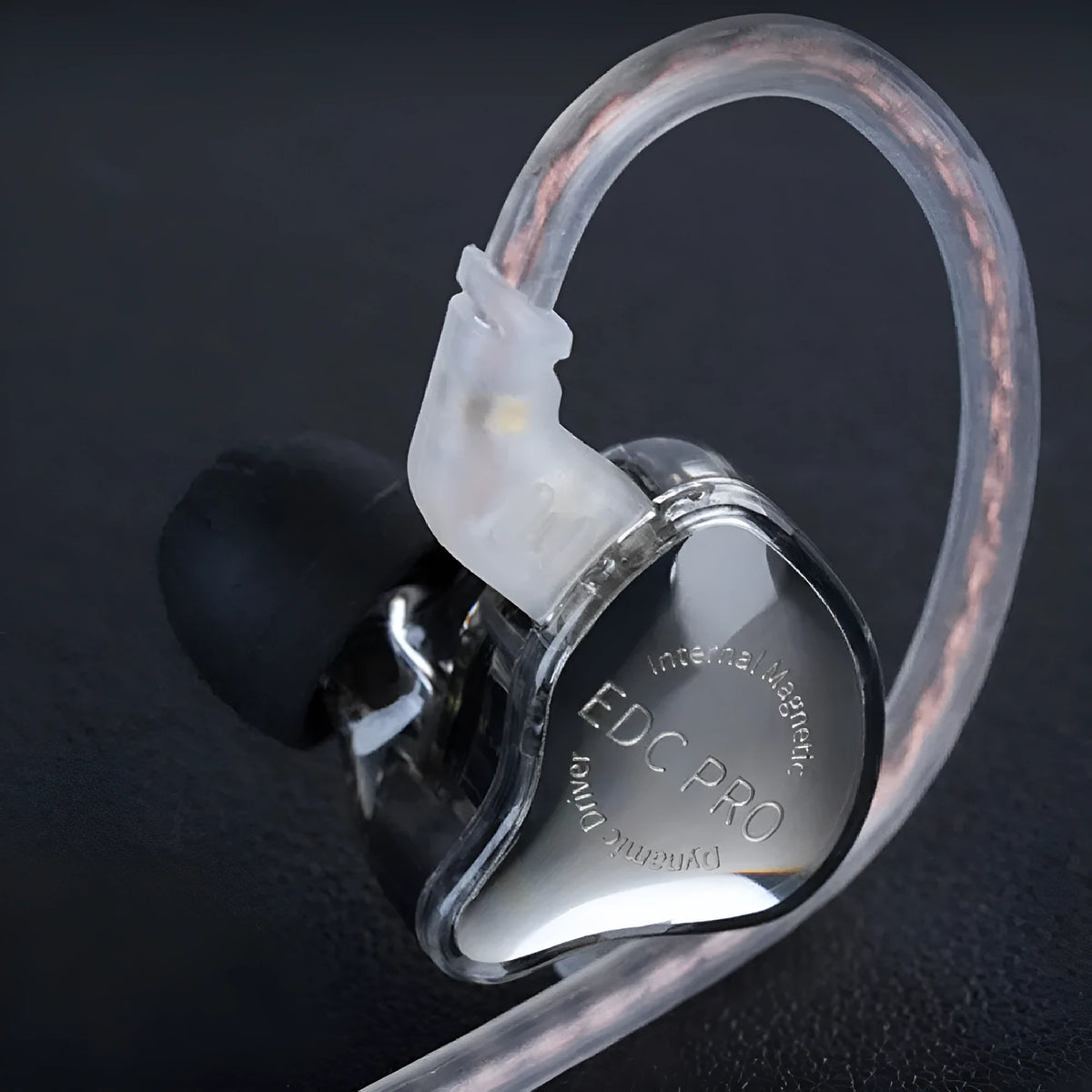 Bass-heavy wired in-ear headphones with 3.5mm plug, 0.78mm pin, and plastic minimalist housing