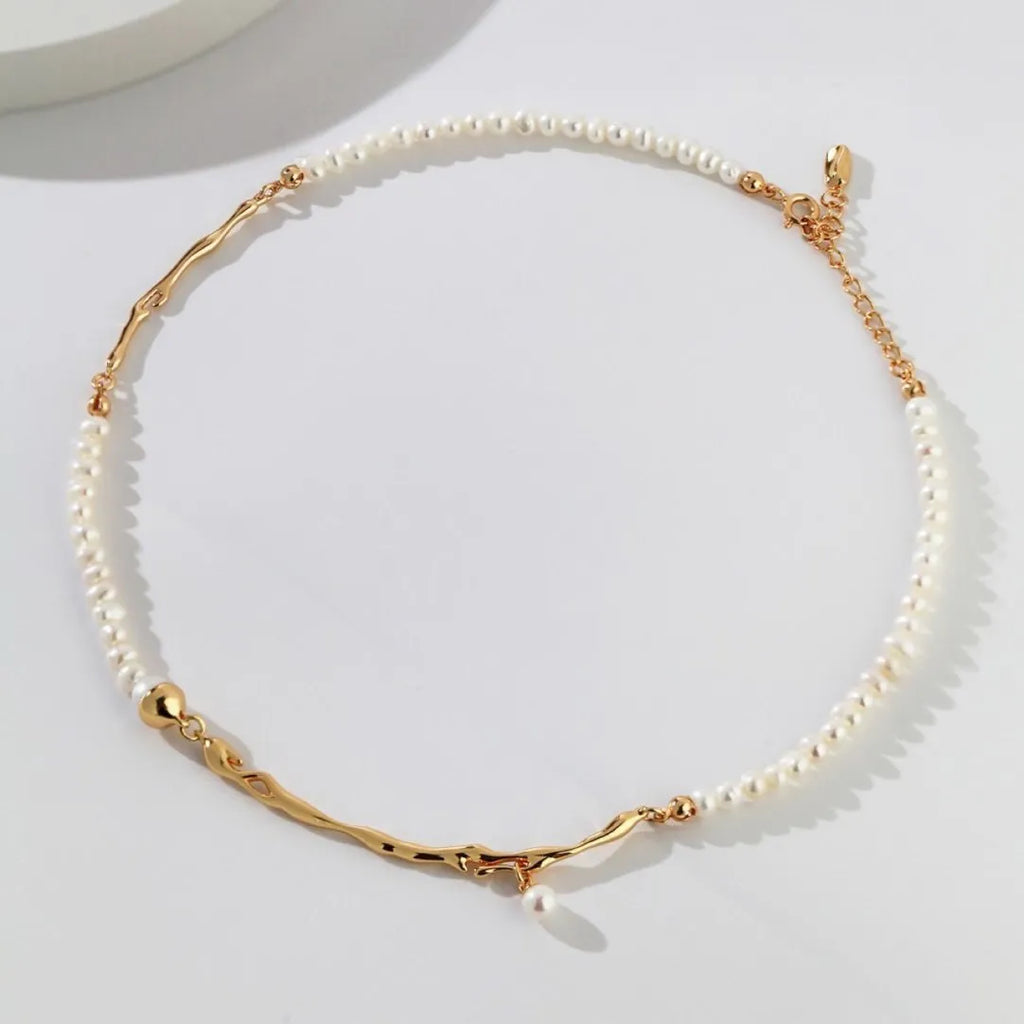 Stitching design imitation pearl necklace on copper pendant with O-ring chain, 71-80cm, unisex gold finish