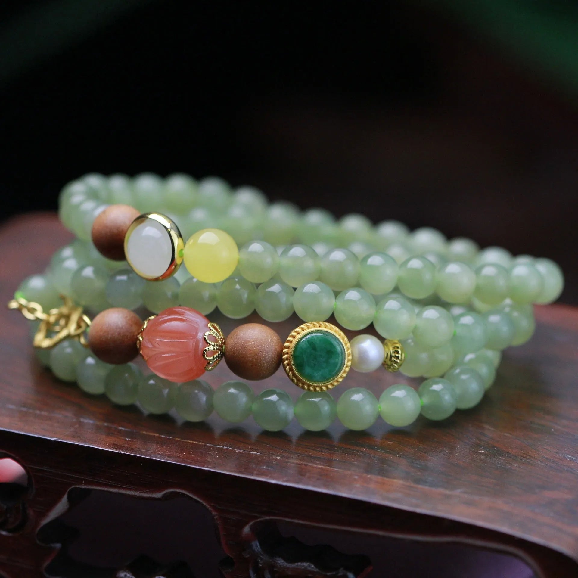 Natural Hetian jade hand-carved red lotus beads necklace and bracelet set with white sandalwood beeswax elements