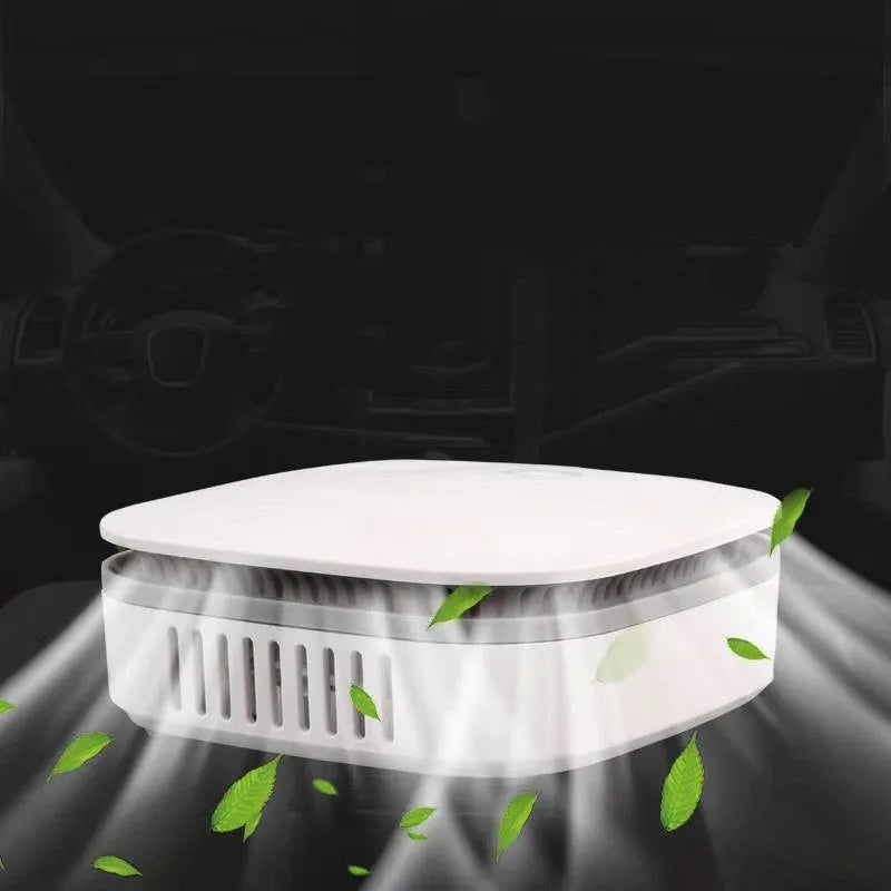 White USB-powered car air purifier with negative ion sterilisation for small spaces
