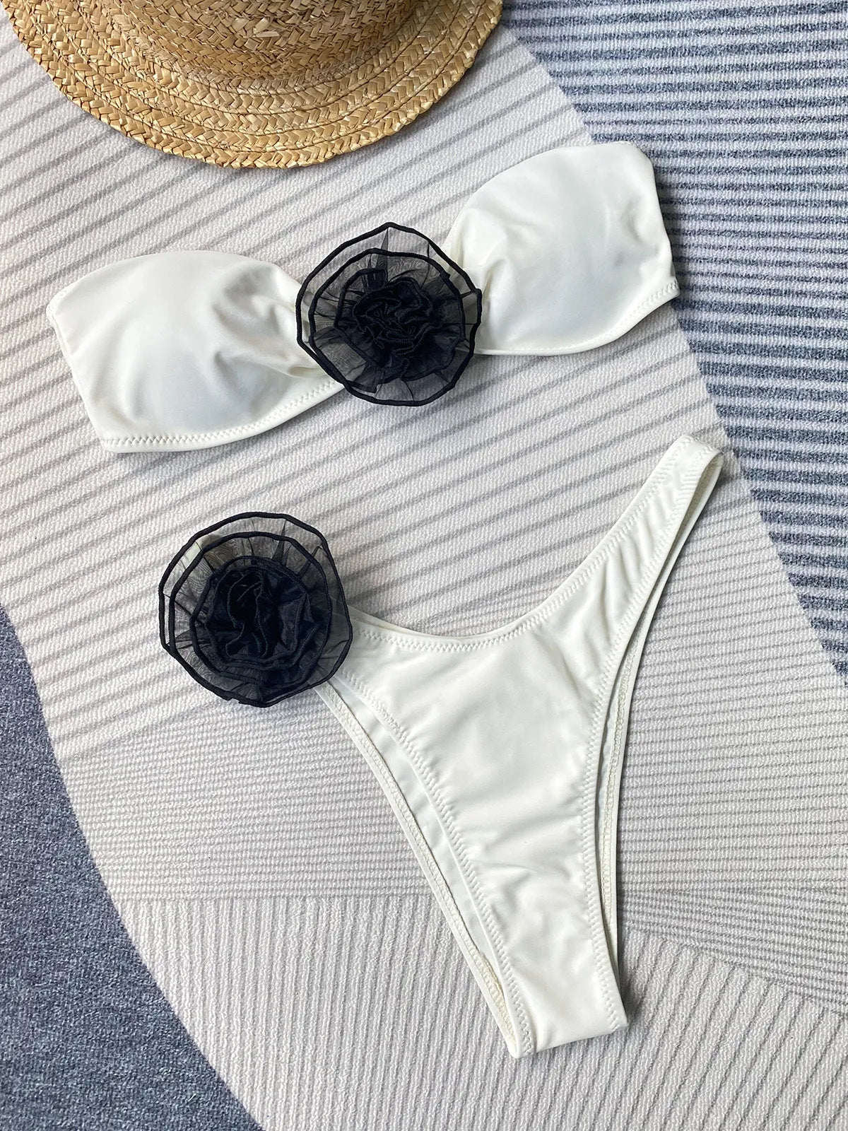 Split-style bikini swimsuit with cross-border tube top and three-dimensional flower detail