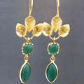 Gold-colour retro drop earrings with a French leaves tassel and zircon water droplet design.
