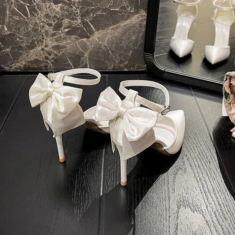 White satin wedding shoes with ankle buckle strap, available in 7cm and 9cm heel heights, sizes 33 to 43