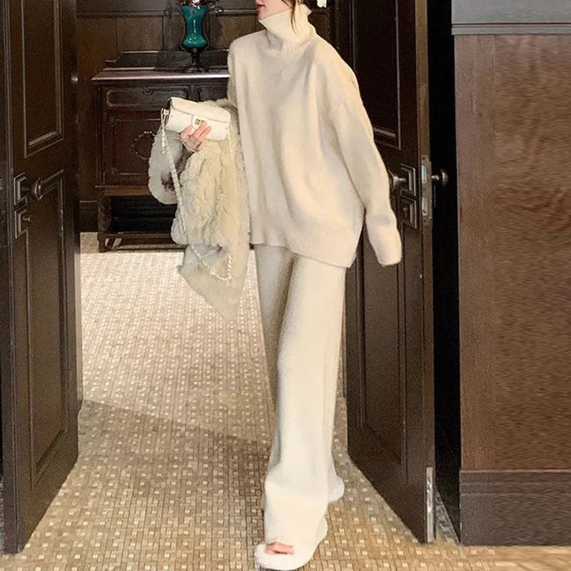 Women's milky white acrylic knit sweater and wide-leg trousers two-piece set for commuting.