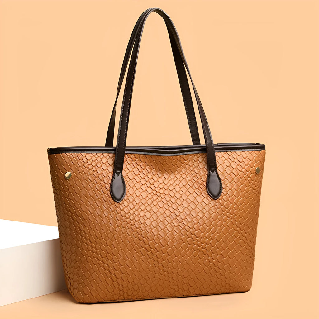 Retro square women's commuter handbag in PU leather with large capacity and internal organisation