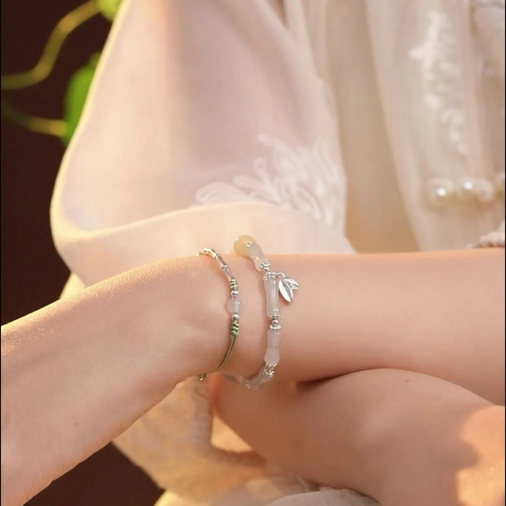 Handmade women's bracelet with Tianshan green bamboo and sterling silver in antique style