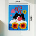 Wall-mounted cat toy scratch board in sisal with fortune cat design, 39 by 52 cm