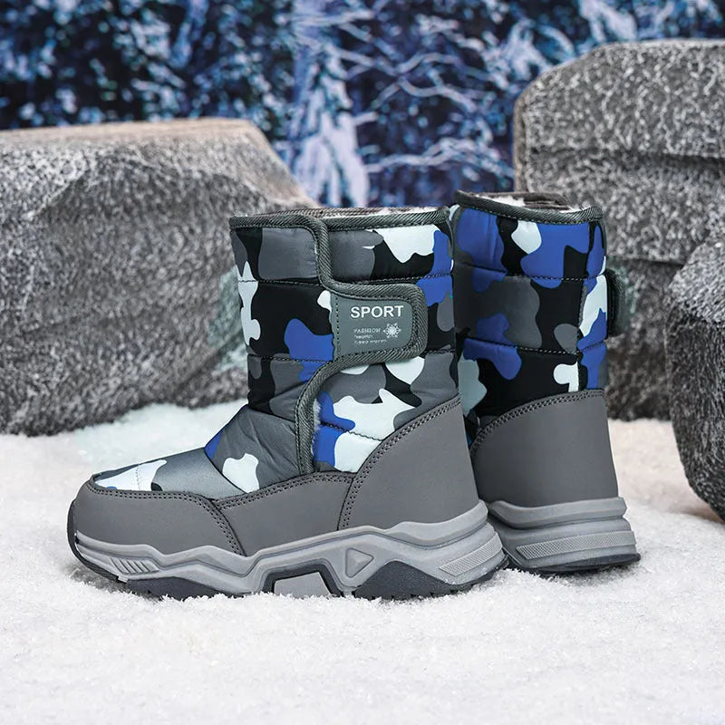Kids high-top camouflage boots in cotton with hook and loop fastening, unisex sports style, sizes 26-38