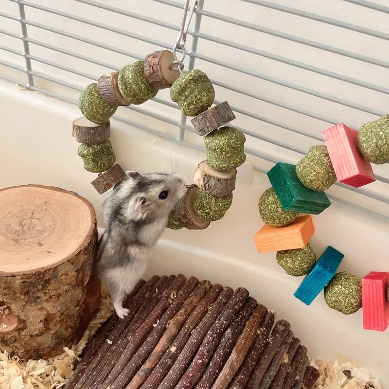 Hamster decorative chew toy ring with straw balls for small animal enrichment