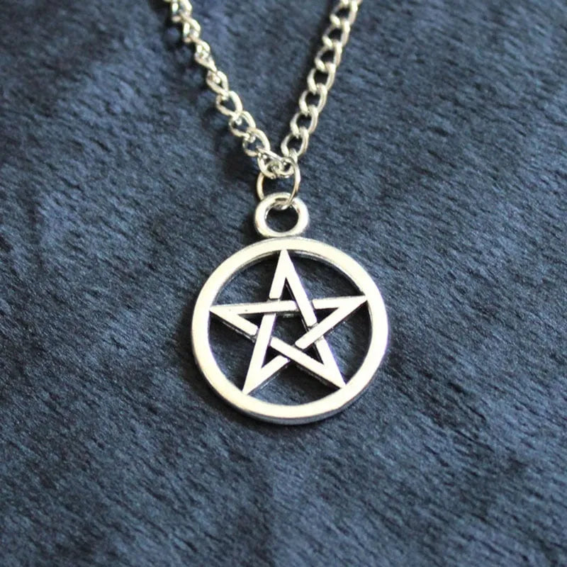 Vintage pentagram necklace in alloy, adjustable 21cm to 50cm, shown in Bronze or Silver