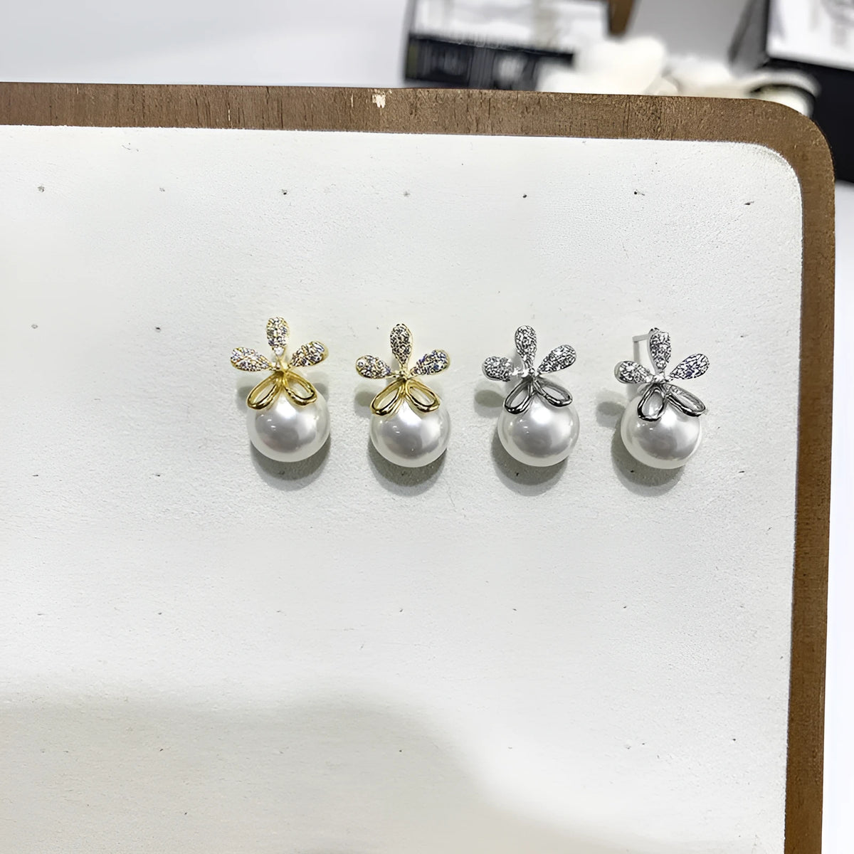 Pearl flower high-end small fragrance dangle earrings in gold and silver options