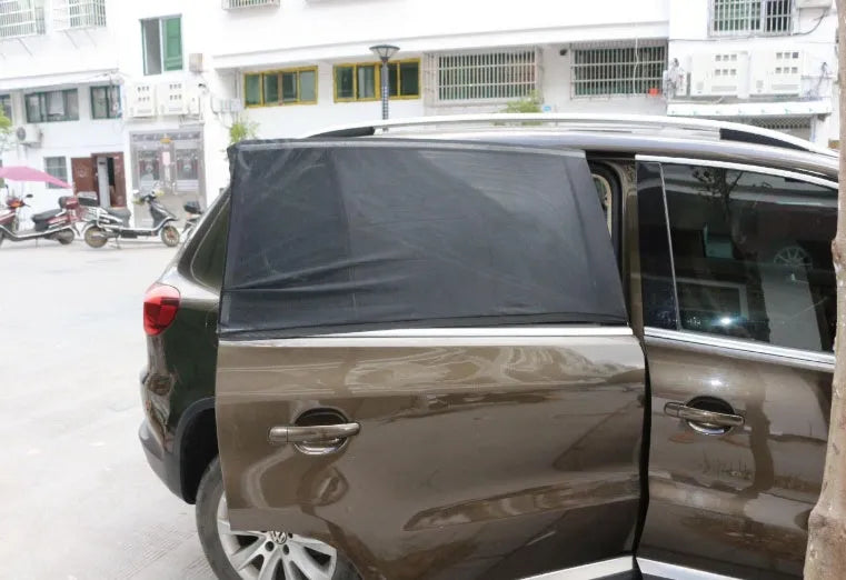 Pair of black polyester mesh car side sunshades – L 75x45cm and XL 80x50cm fit rear windows