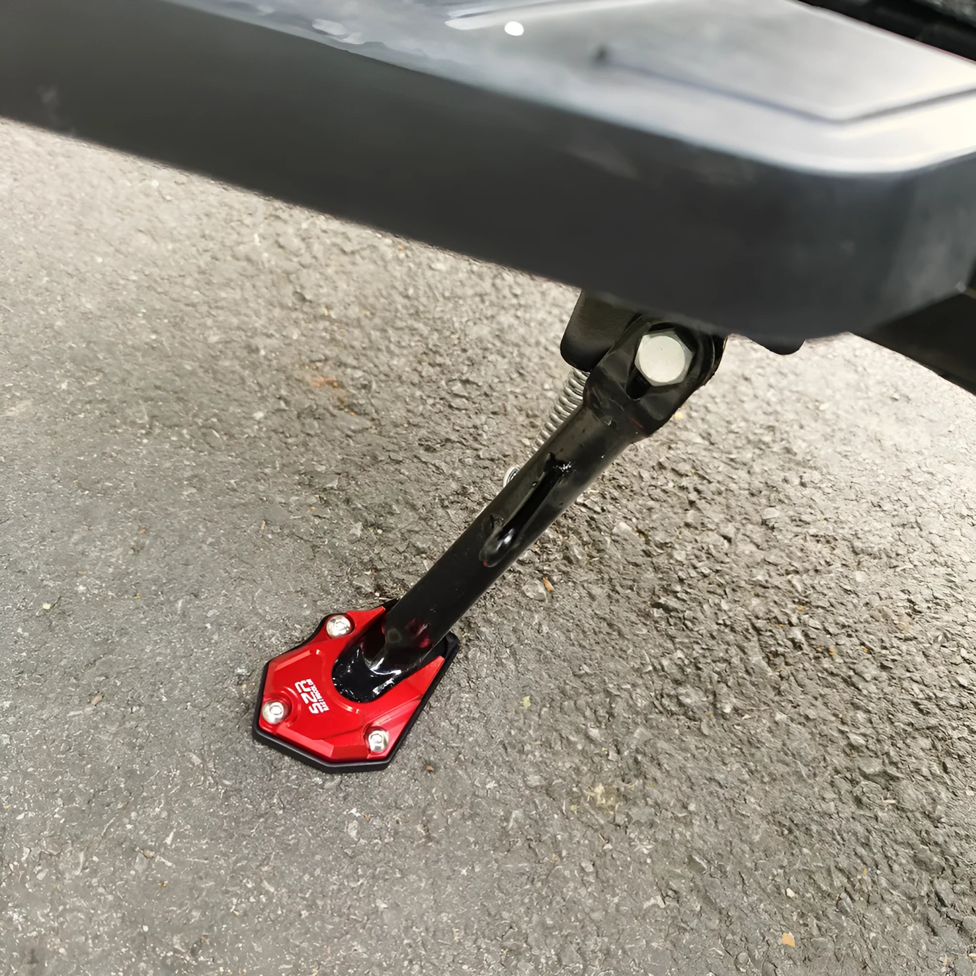 Aluminium alloy side support bracket for Honda S07 electric car in choice of colours.