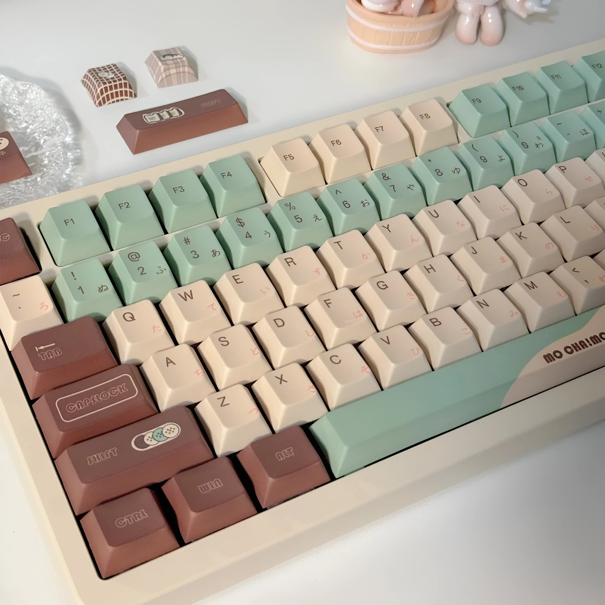 Matcha green ergonomic mechanical keyboard keycap set with five-sided sublimation printing.