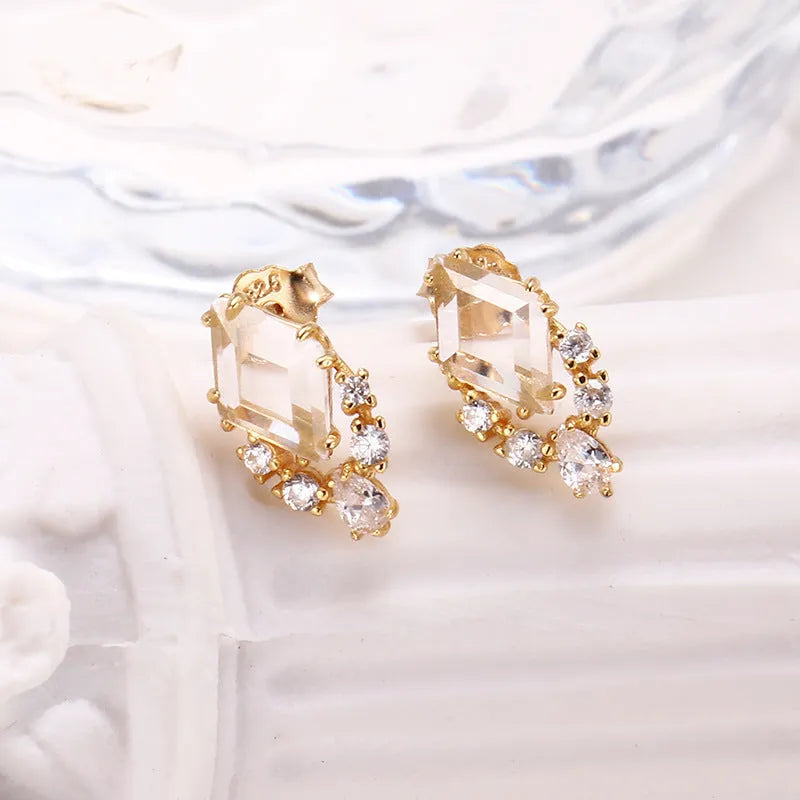 Geometric sweet white crystal stud earrings made from electroplated 925 sterling silver