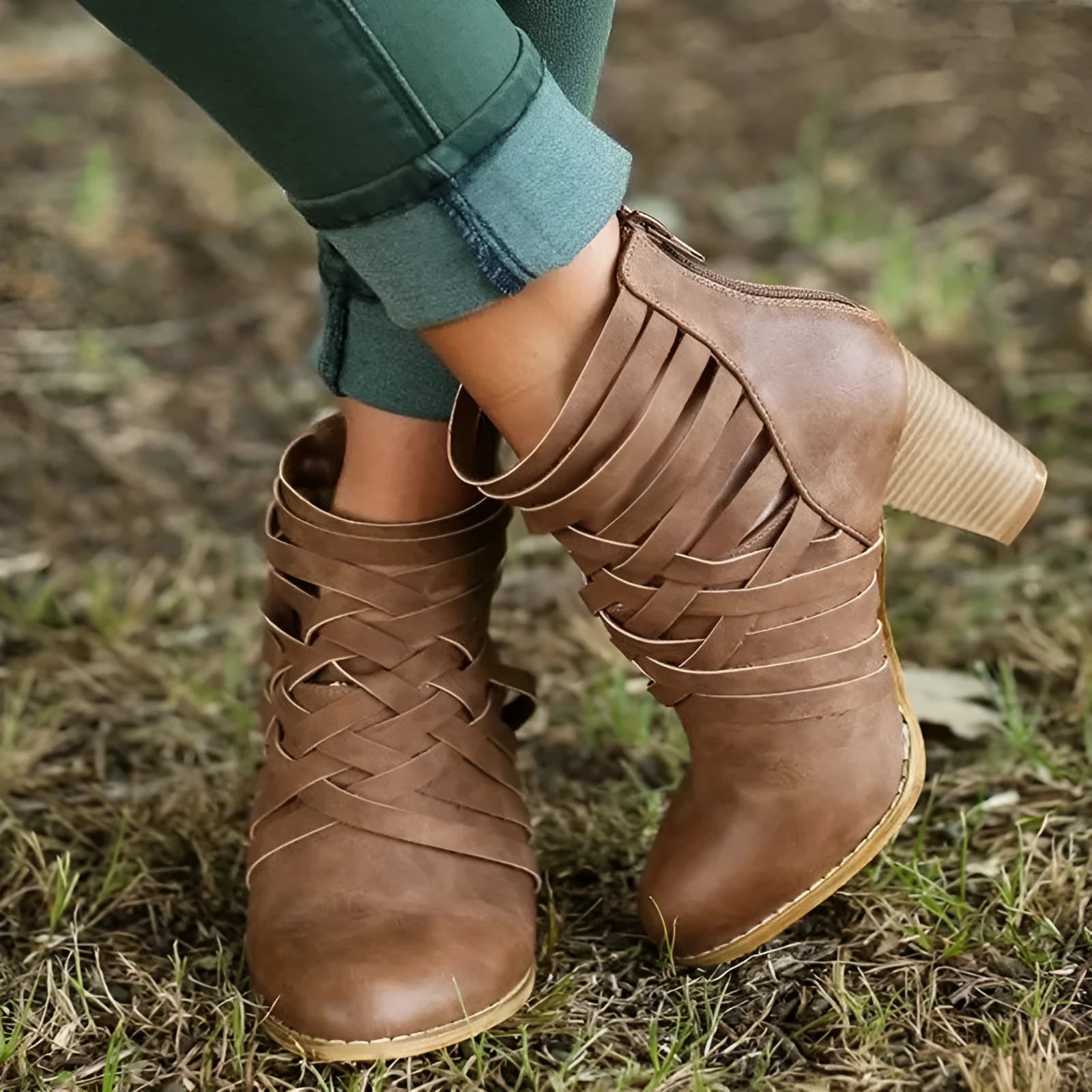 Women's pointed thick heel hollow short boots in suede with back zipper, 6-8cm heel, round toe
