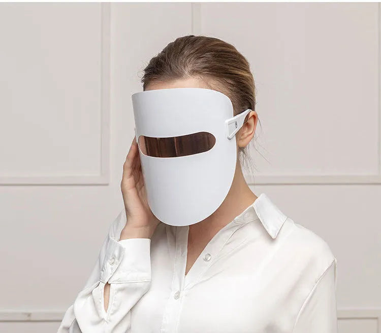 Acne beauty mask with LED light therapy in red orange and blue wavelengths lightweight 61g compact design
