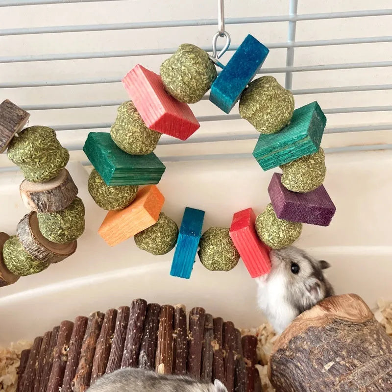 Hamster decorative chew toy ring with straw balls for small animal enrichment