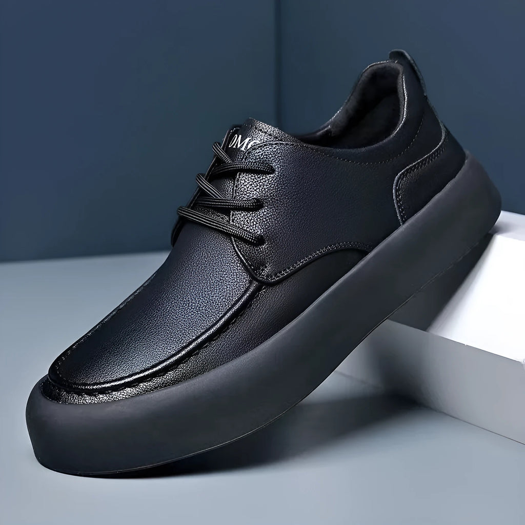 Men's casual lace-up shoes in AM02 brown colour with round toe and flat heel design