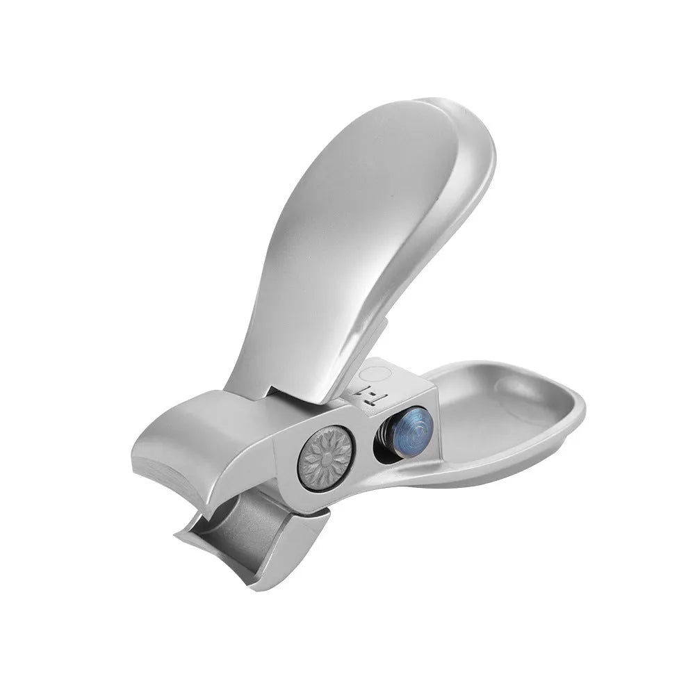 Large opening stainless steel anti-splash nail clipper in silver for manicure nail trimming