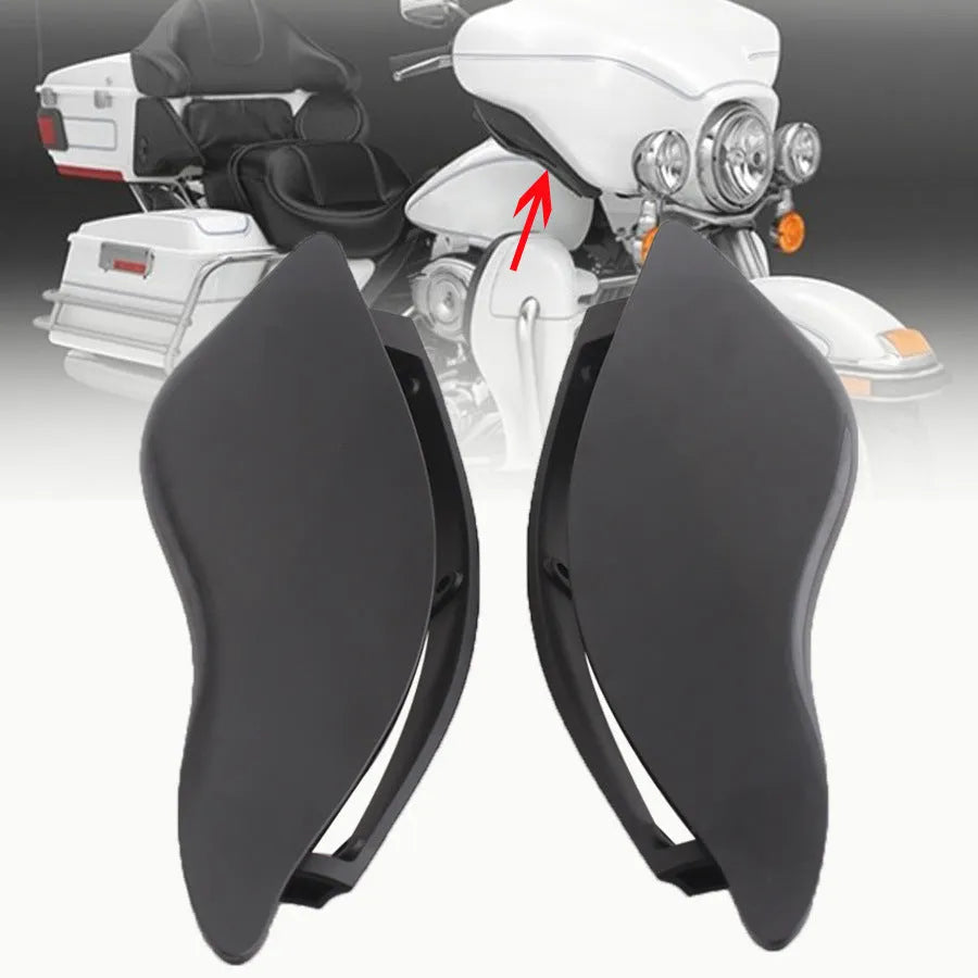 Harley Davidson trike windshield side wings in ABS plastic, smoked and black options