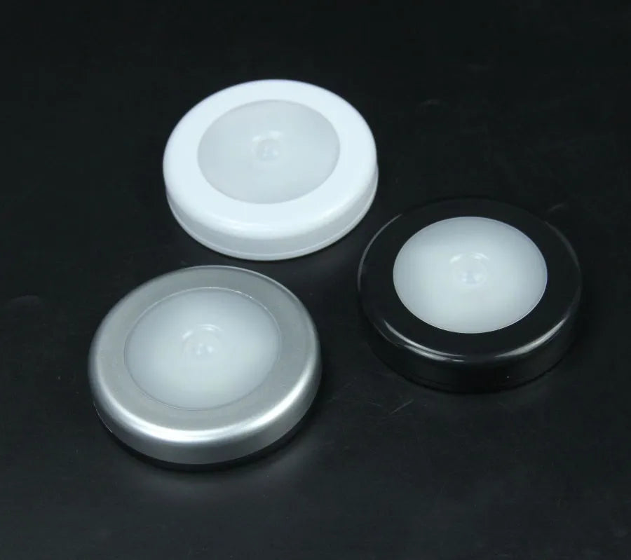 6 LED motion sensor cabinet light with strong magnetism and 3M adhesive pad, battery powered nightlight