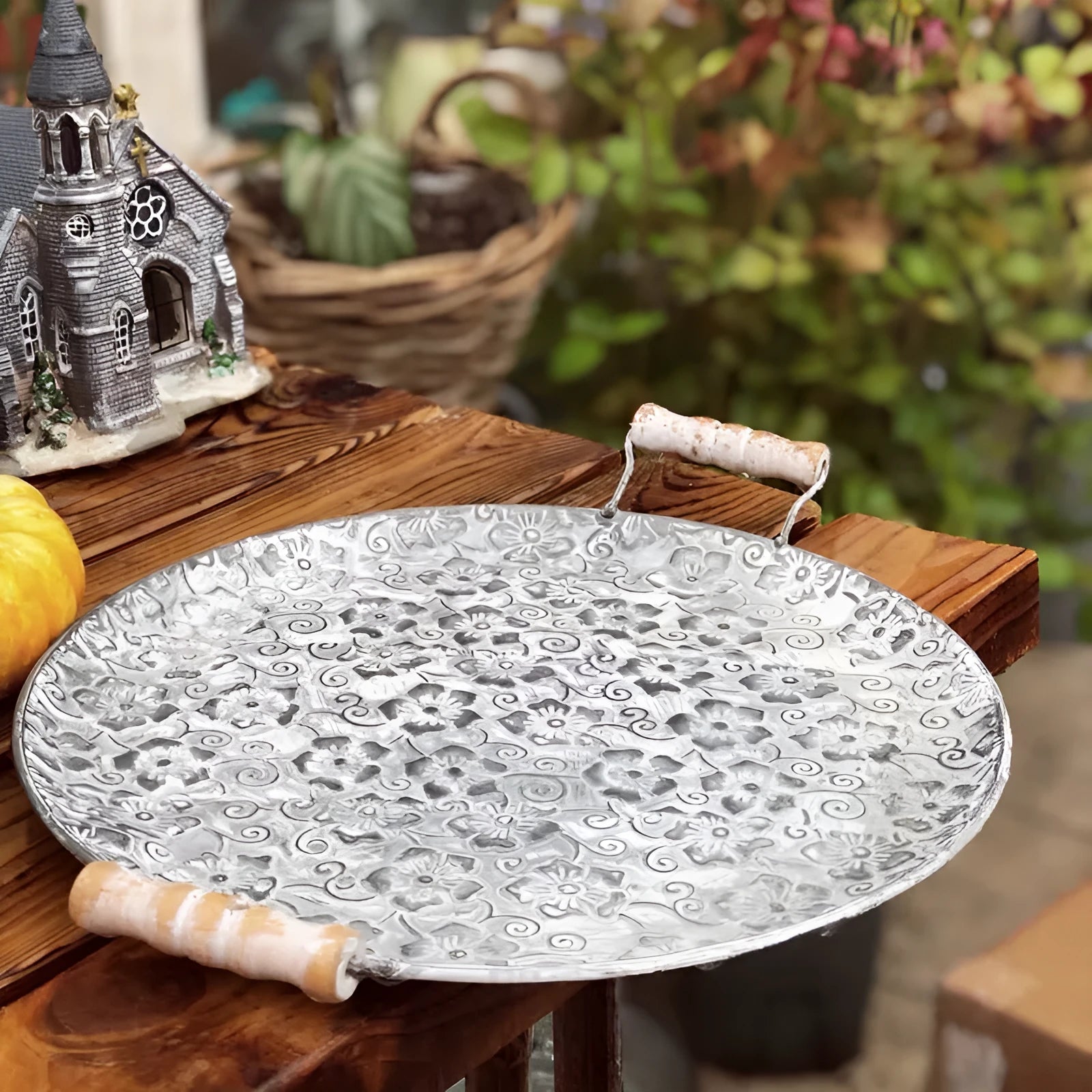Round European style wrought iron storage tray in two sizes for home organisation.