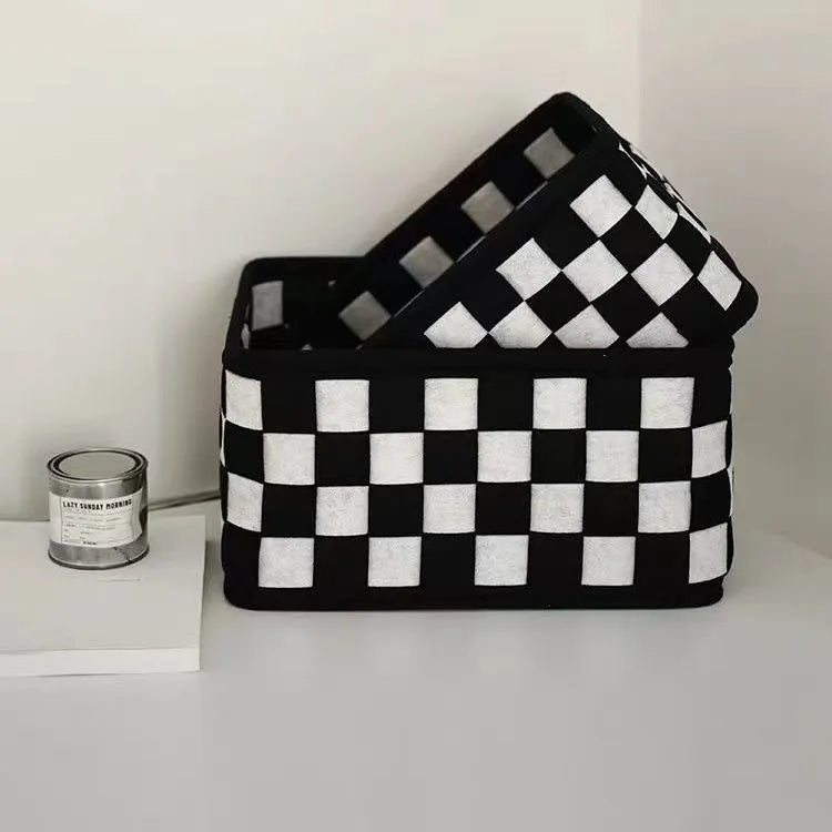 Checkerboard woven felt storage basket folded and unfolded showing 37x29x19.5cm dimensions