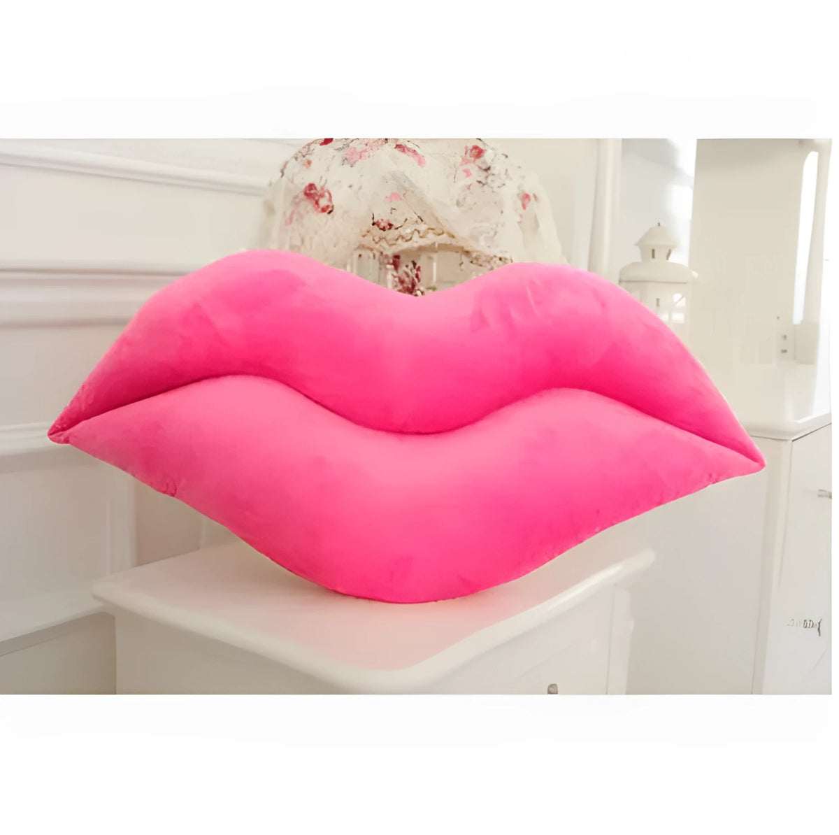 Plush big lips pillow in pink or red, 50cm and 60cm, short plush with PP cotton filling