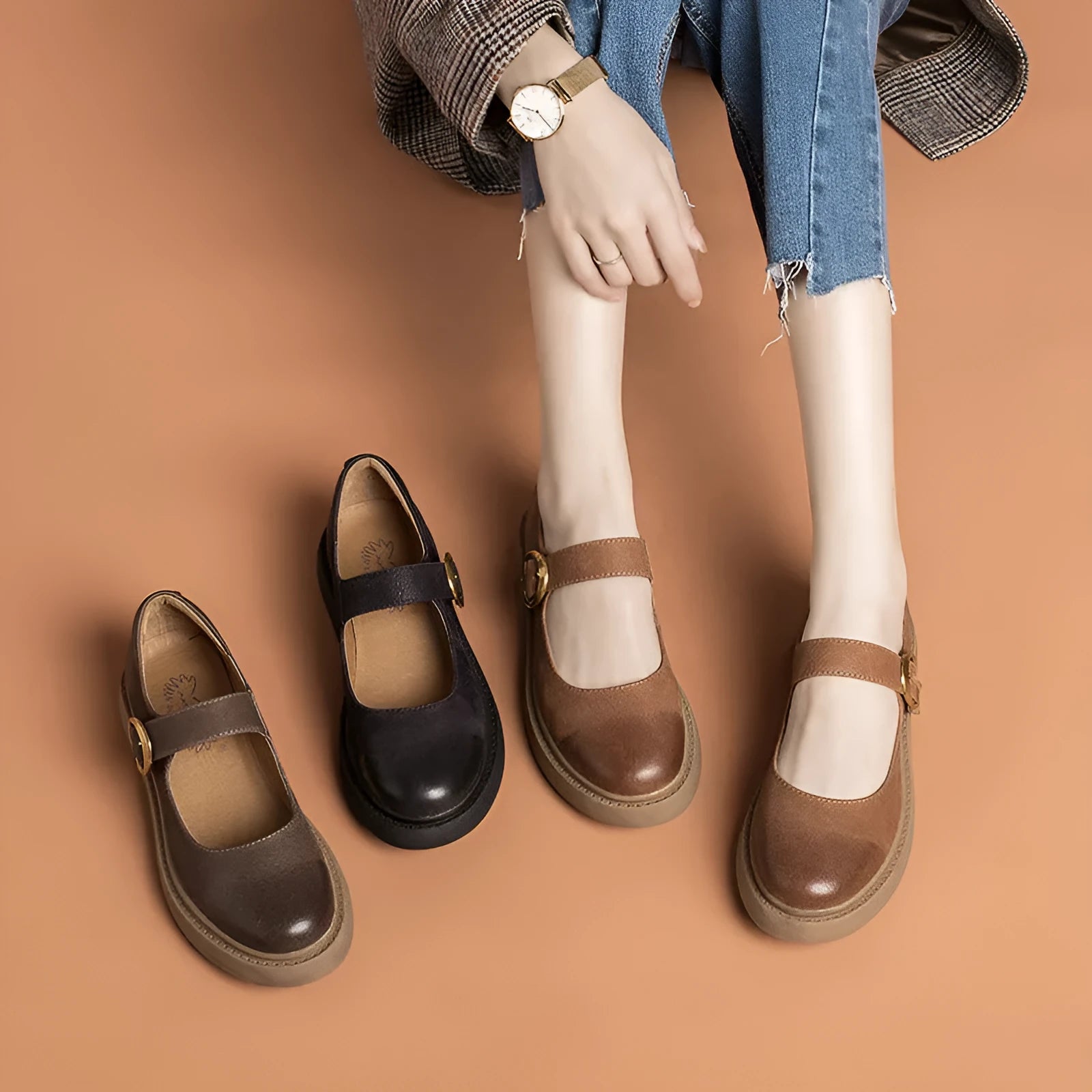 Vintage Mary Jane women's leather shoes with buckle, low heel, round toe in black