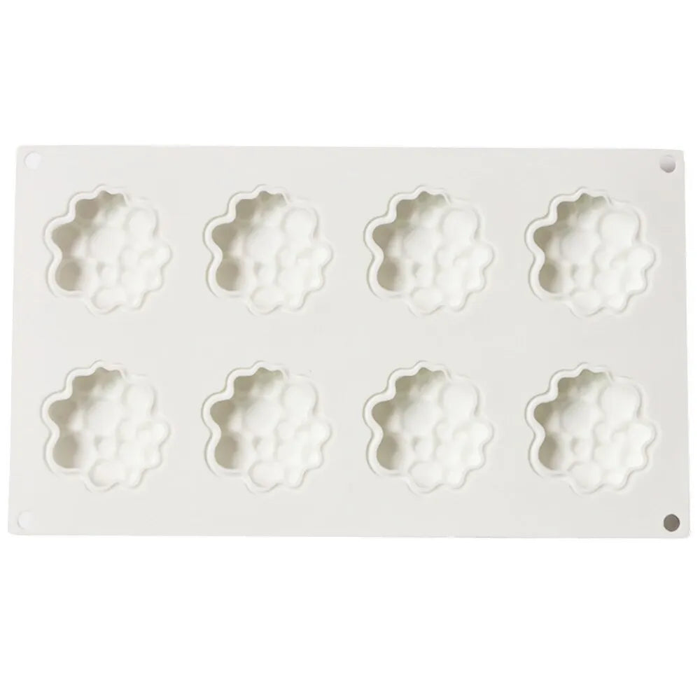 Round silicone cake mould with bubble tower pattern for baking and desserts.