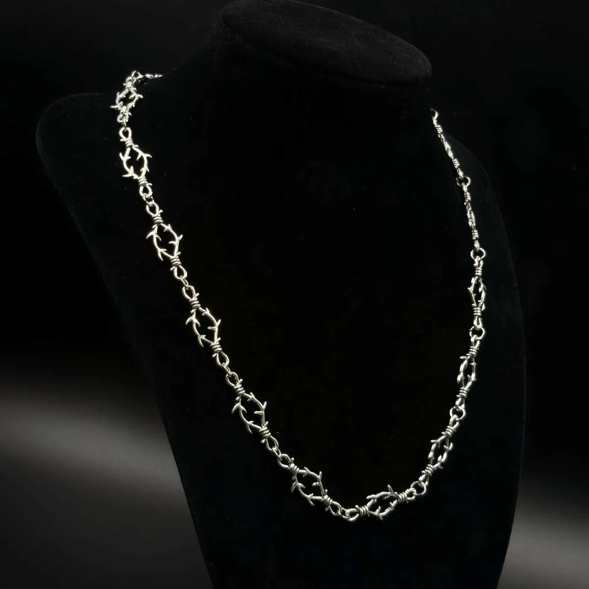 Gothic punk thorn necklace clavicle chain zinc alloy electroplated XLA160 geometric design