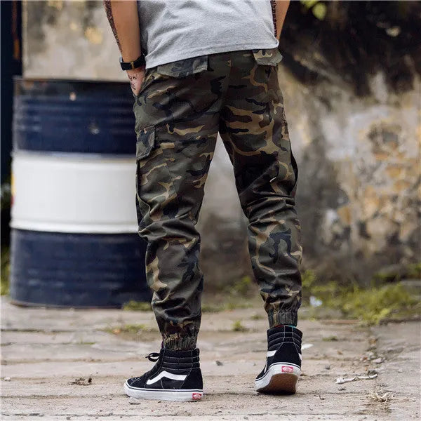 Men's camouflage slim fit jogger trousers with ankle cuffs, cotton blend streetwear pants