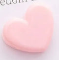 Pink heart-shaped love clip measuring 3.2 x 2.5cm for holding photos and decorations
