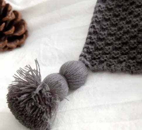 Nordic fringed knit ball blanket measuring 130×170cm in acrylic fabric