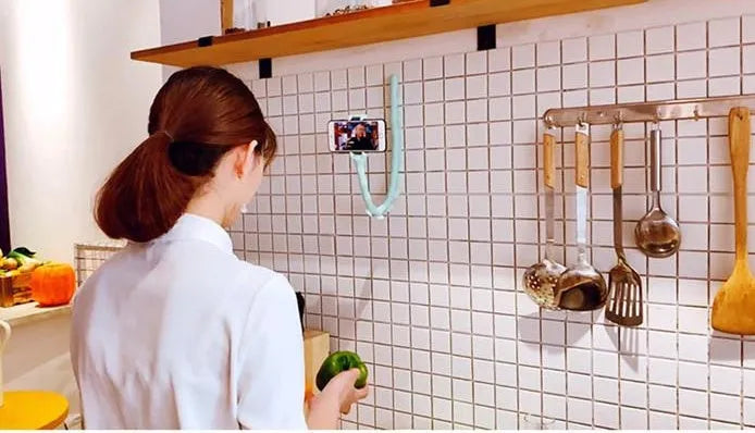 Flexible worm design mobile phone holder with suction cup mounting and 62cm reach