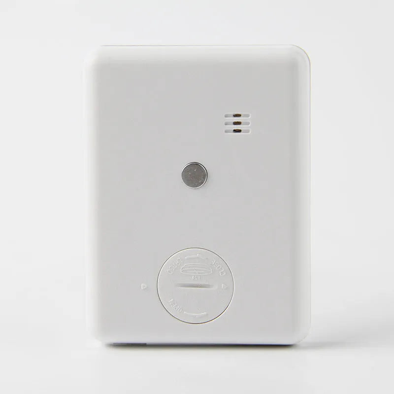 Digital kitchen timer with LCD display and magnetic back in black or white colour