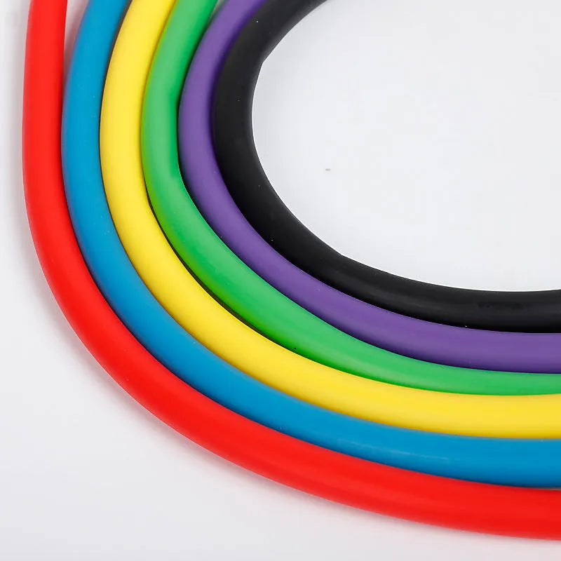Five-colour latex pull up rope set with 120 cm hose, black 30lb, blue 25lb, green 20lb, red 15lb, yellow 10lb resistance bands