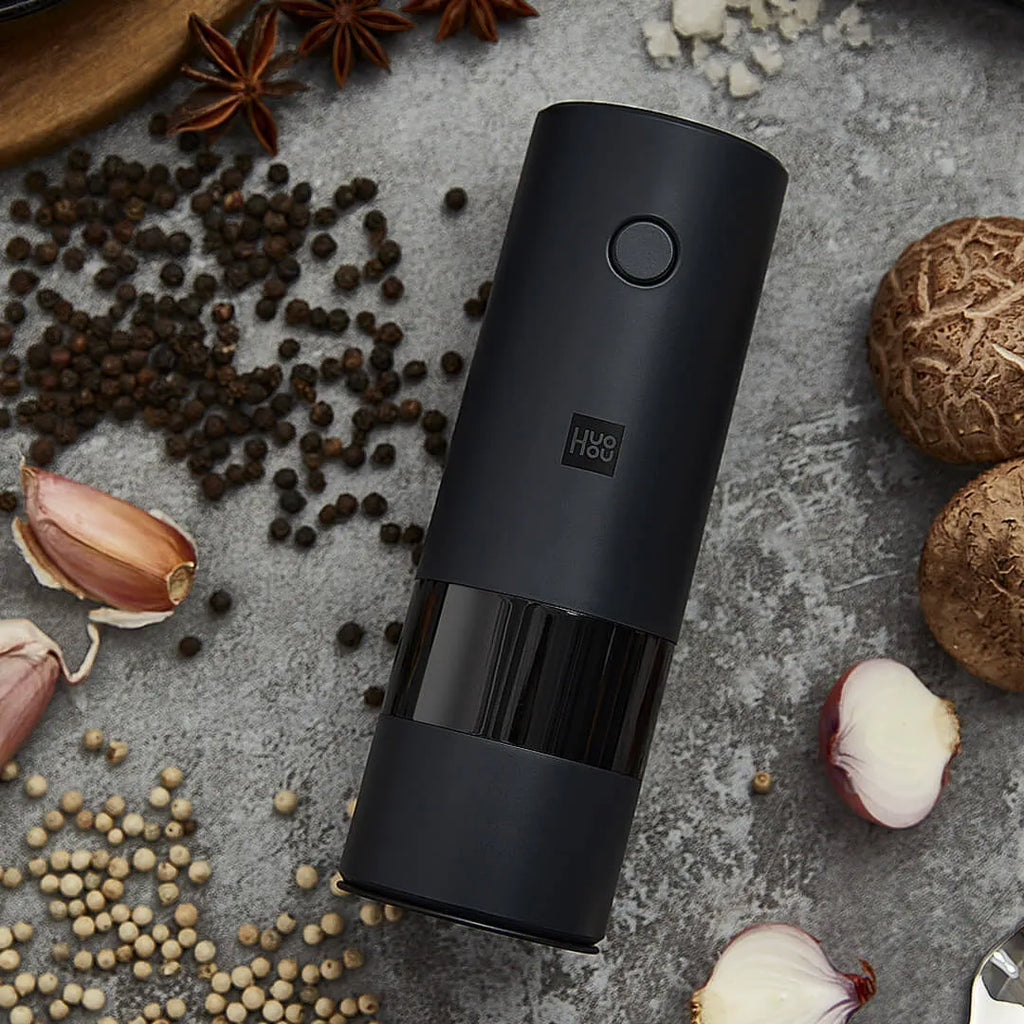 Electric grinder in black with ceramic mechanism, 51.5×157mm, for black pepper and sea salt