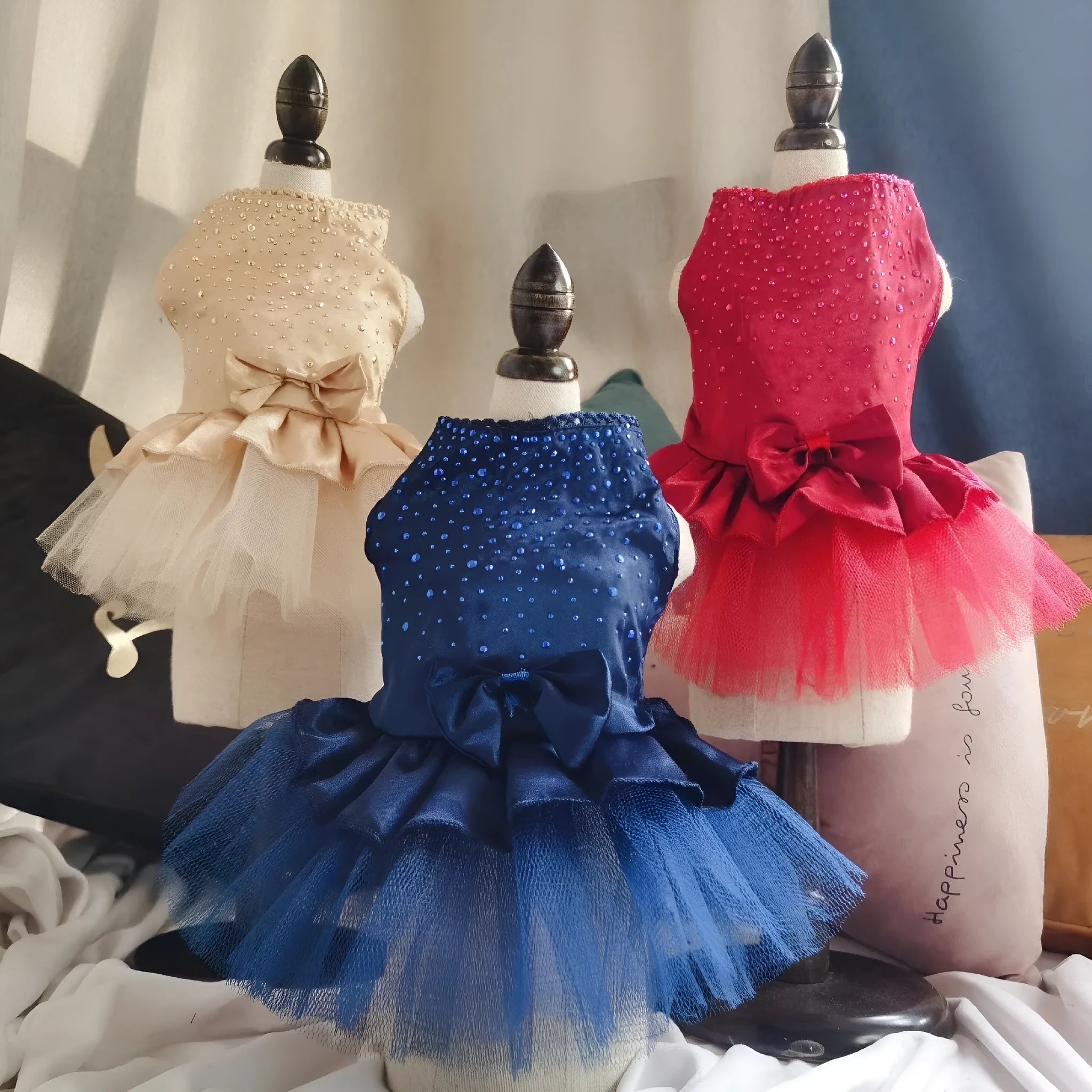 Artificial silk princess skirt for cats and dogs in blue, champagne, and red colours, sizes XS to XL