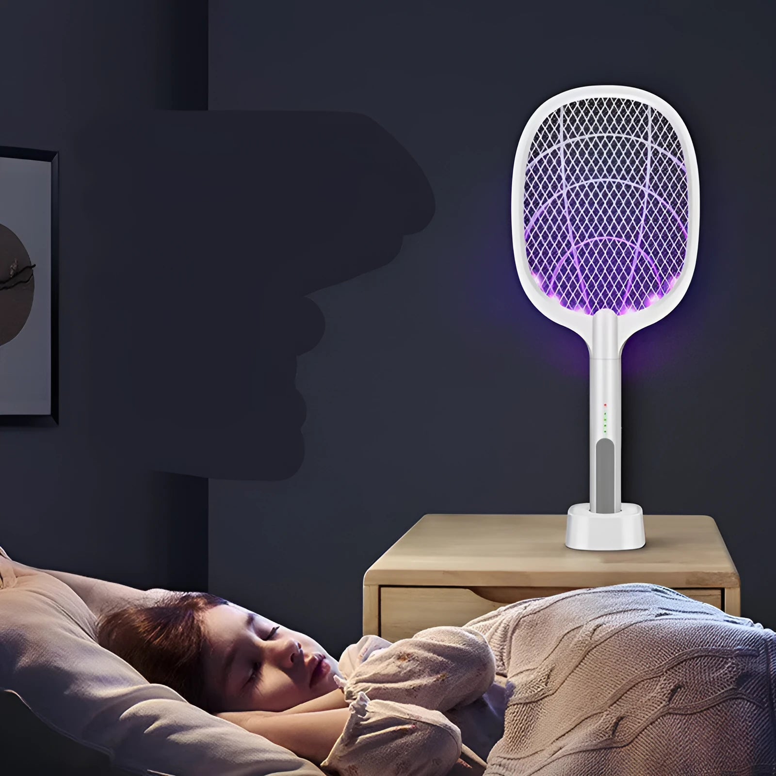 Rechargeable lithium battery mosquito swatter with USB cable and 3000v grid.
