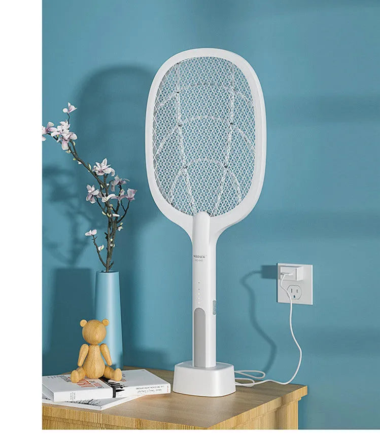Rechargeable lithium battery mosquito swatter with USB cable and 3000v grid.