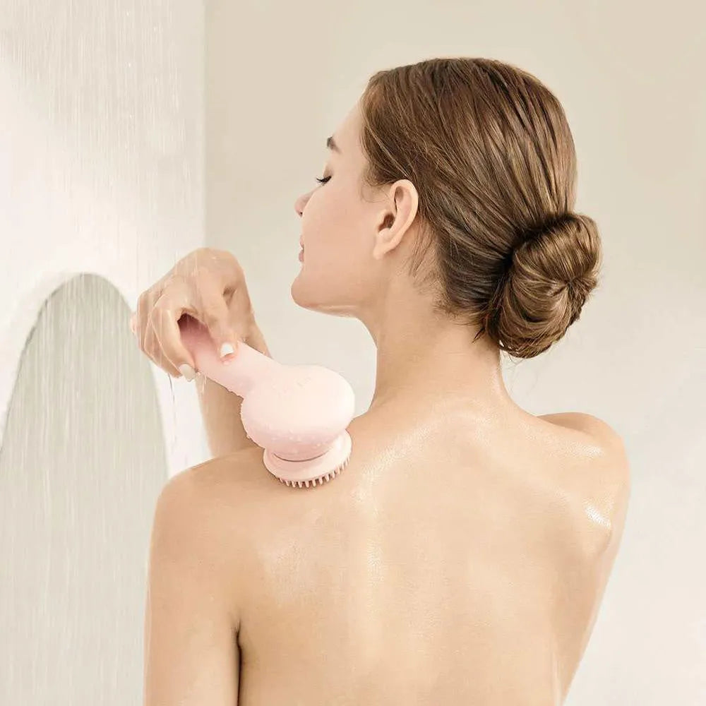 Inface electric shower brush with four rotating heads in grey or pink colour options